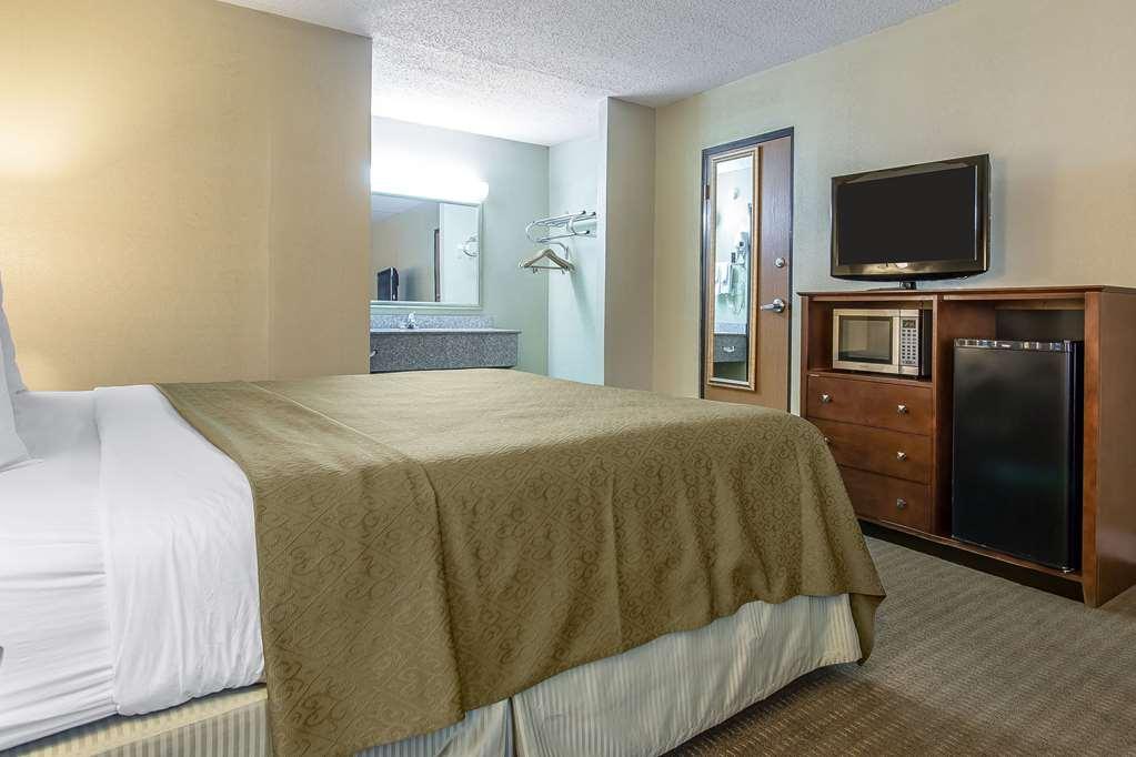 Rodeway Inn ロートン 部屋 写真