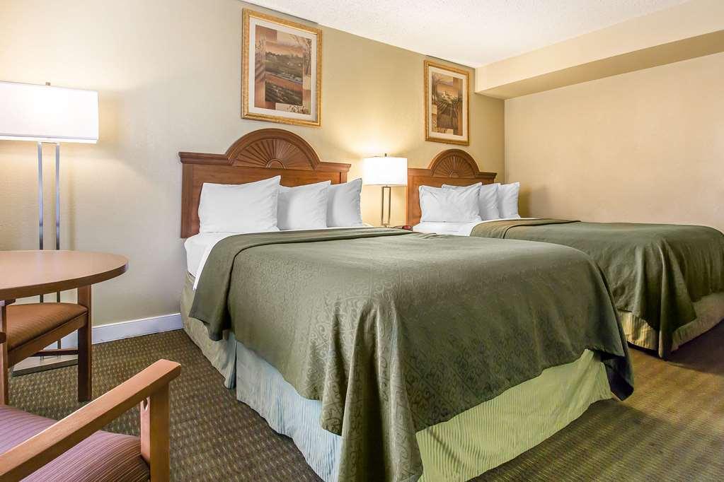Rodeway Inn ロートン 部屋 写真