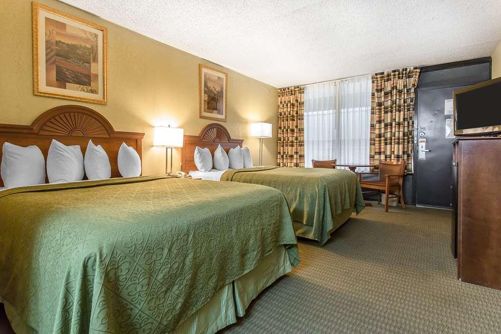 Rodeway Inn ロートン 部屋 写真