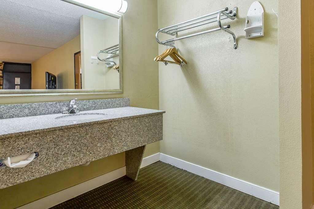 Rodeway Inn ロートン 部屋 写真