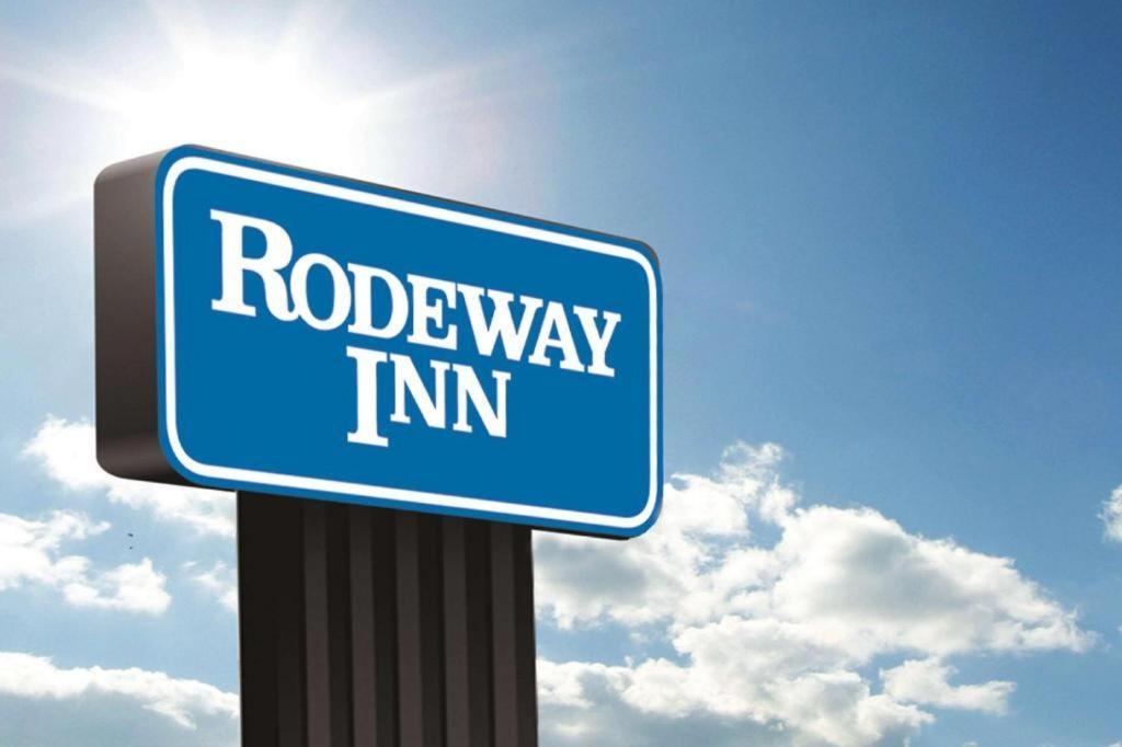 Rodeway Inn ロートン エクステリア 写真